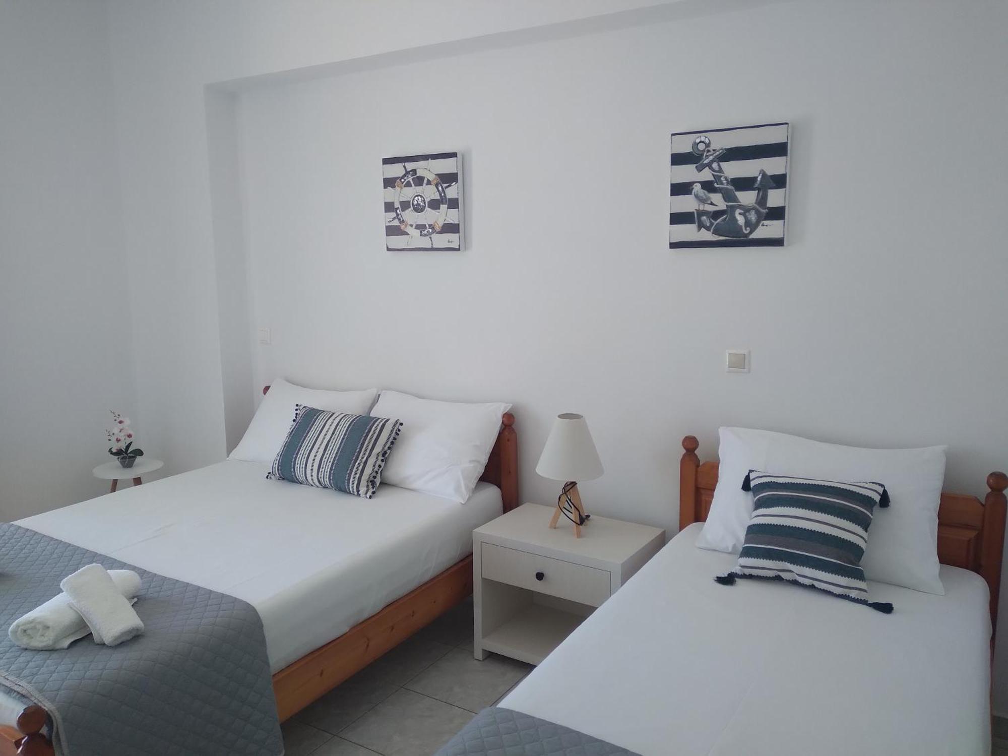 Nadim Rooms Himare Exteriör bild